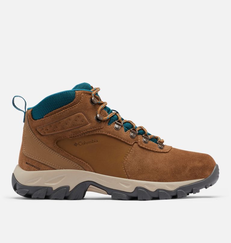 Columbia Newton Ridge™ Plus II Suede Waterproof Men's Hiking Boots Light Brown | MNM5221OP