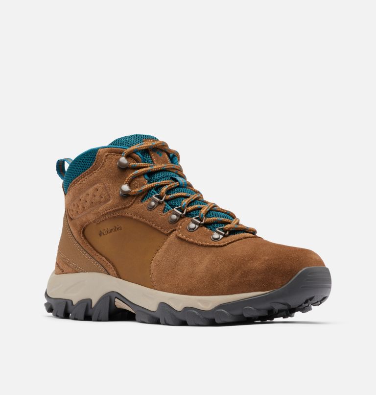 Columbia Newton Ridge™ Plus II Suede Waterproof Men's Hiking Boots Light Brown | MNM5221OP