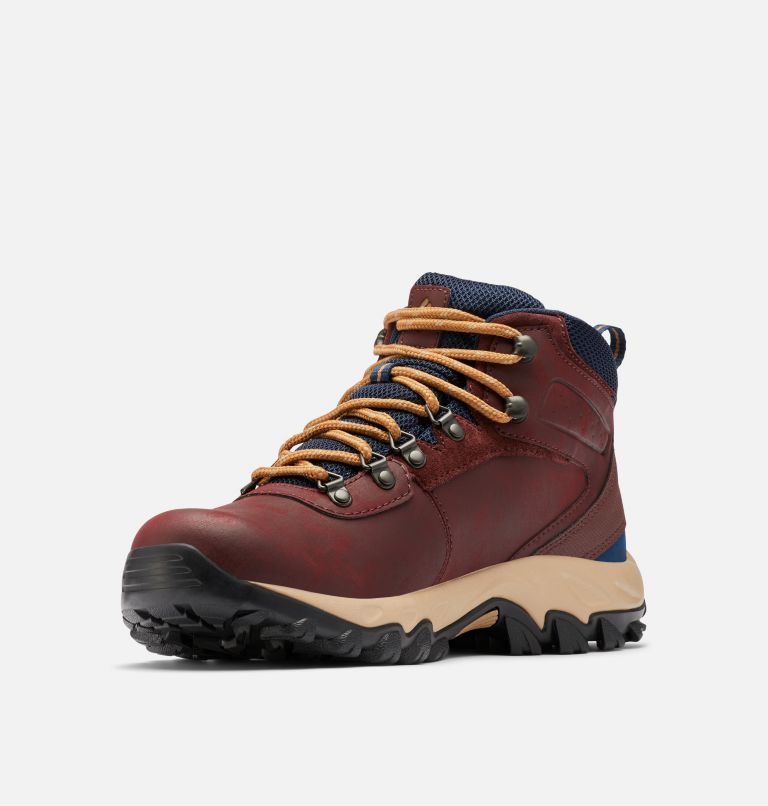 Columbia Newton Ridge™ Plus II Waterproof Men's Hiking Boots Brown/Navy | SGG7761FG