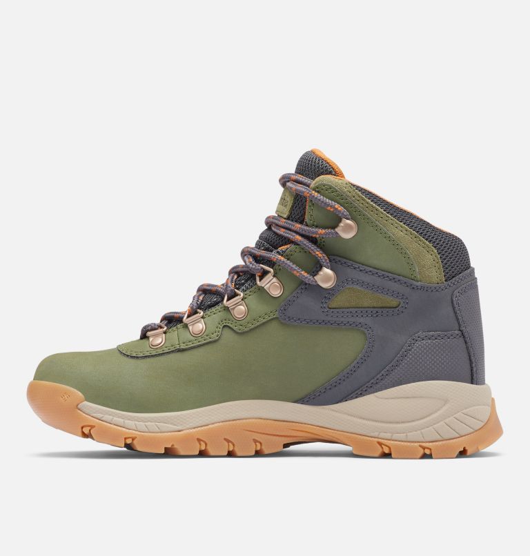 Columbia Newton Ridge™ Plus Waterproof Women's Hiking Boots Green | YKH7995CK